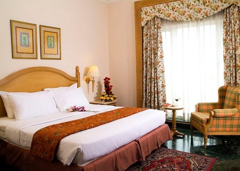 Savoy Suites Noida Buitenkant foto