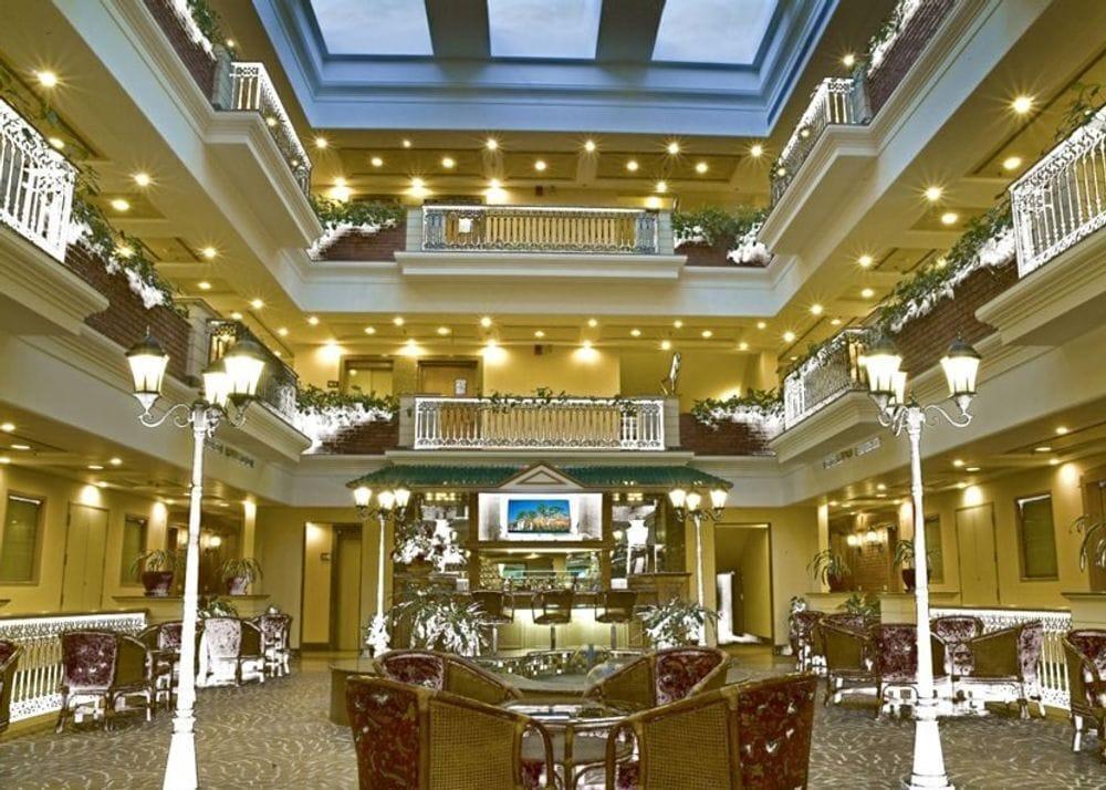 Savoy Suites Noida Buitenkant foto
