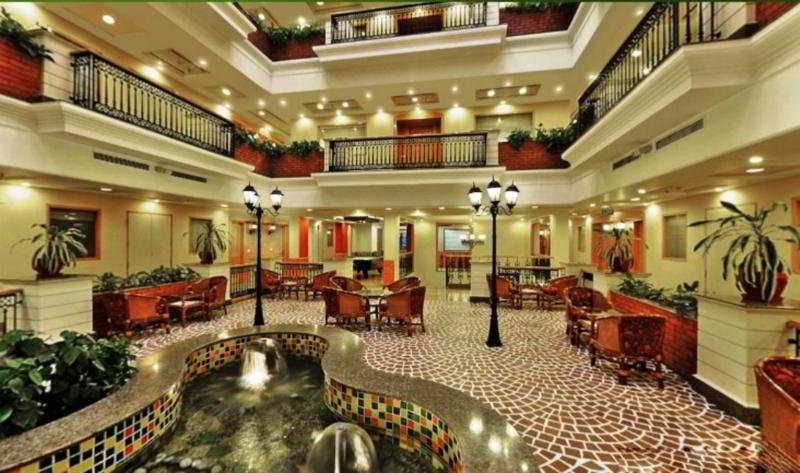 Savoy Suites Noida Interieur foto