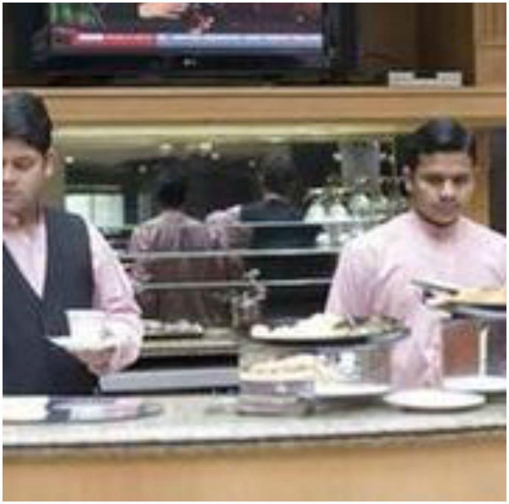 Savoy Suites Noida Buitenkant foto