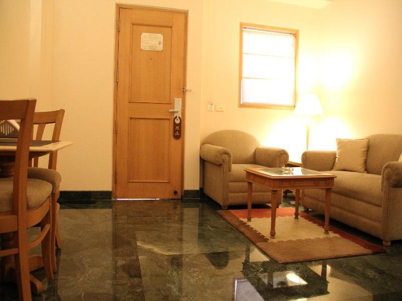 Savoy Suites Noida Buitenkant foto