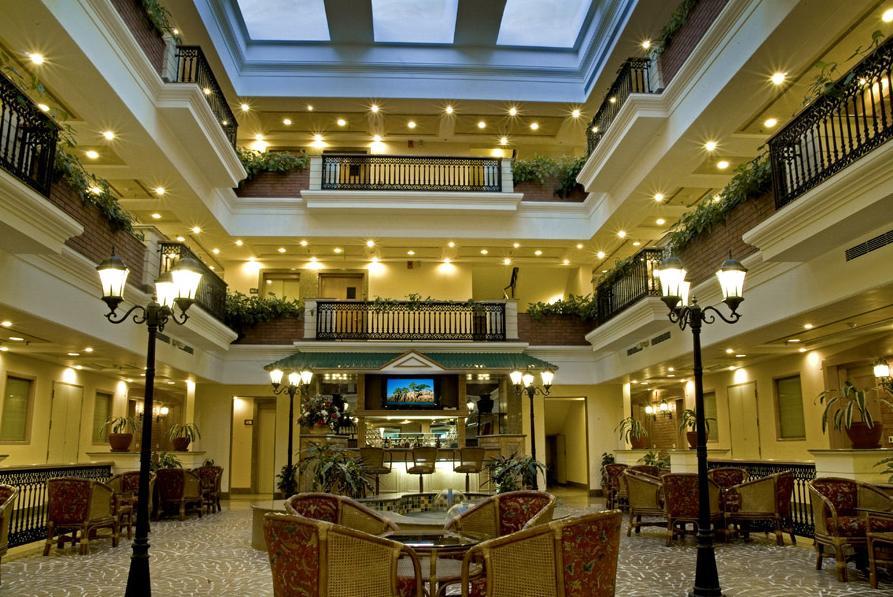 Savoy Suites Noida Interieur foto