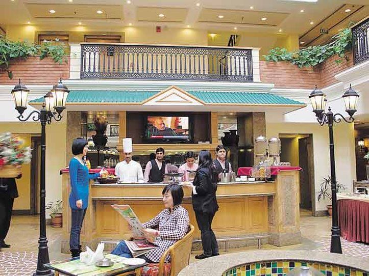 Savoy Suites Noida Buitenkant foto
