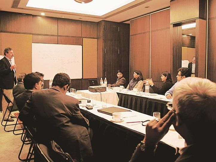 Savoy Suites Noida Buitenkant foto